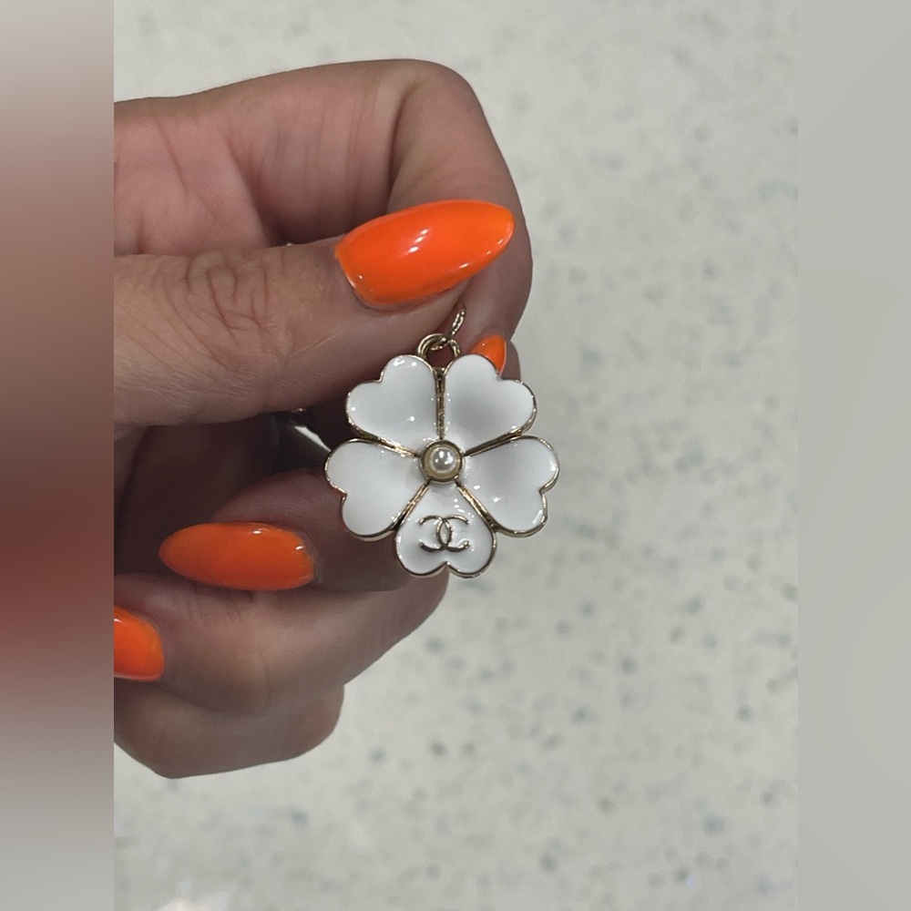 CHANEL Flower Charm EC